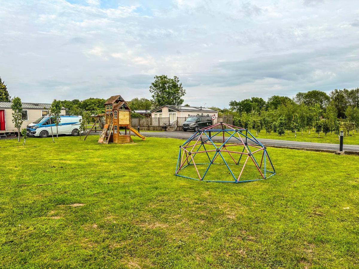 Colliery Lane Lodges Swadlincote Eksteriør billede