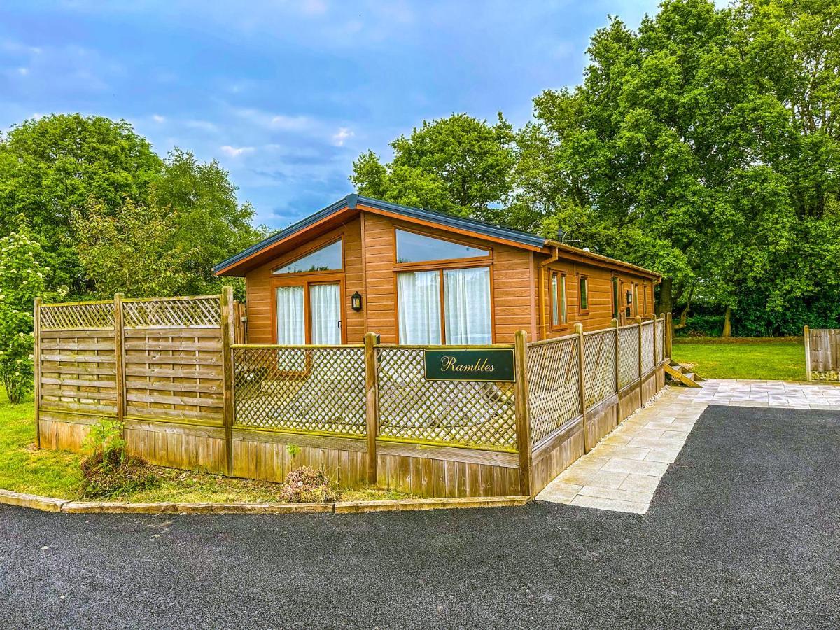 Colliery Lane Lodges Swadlincote Eksteriør billede